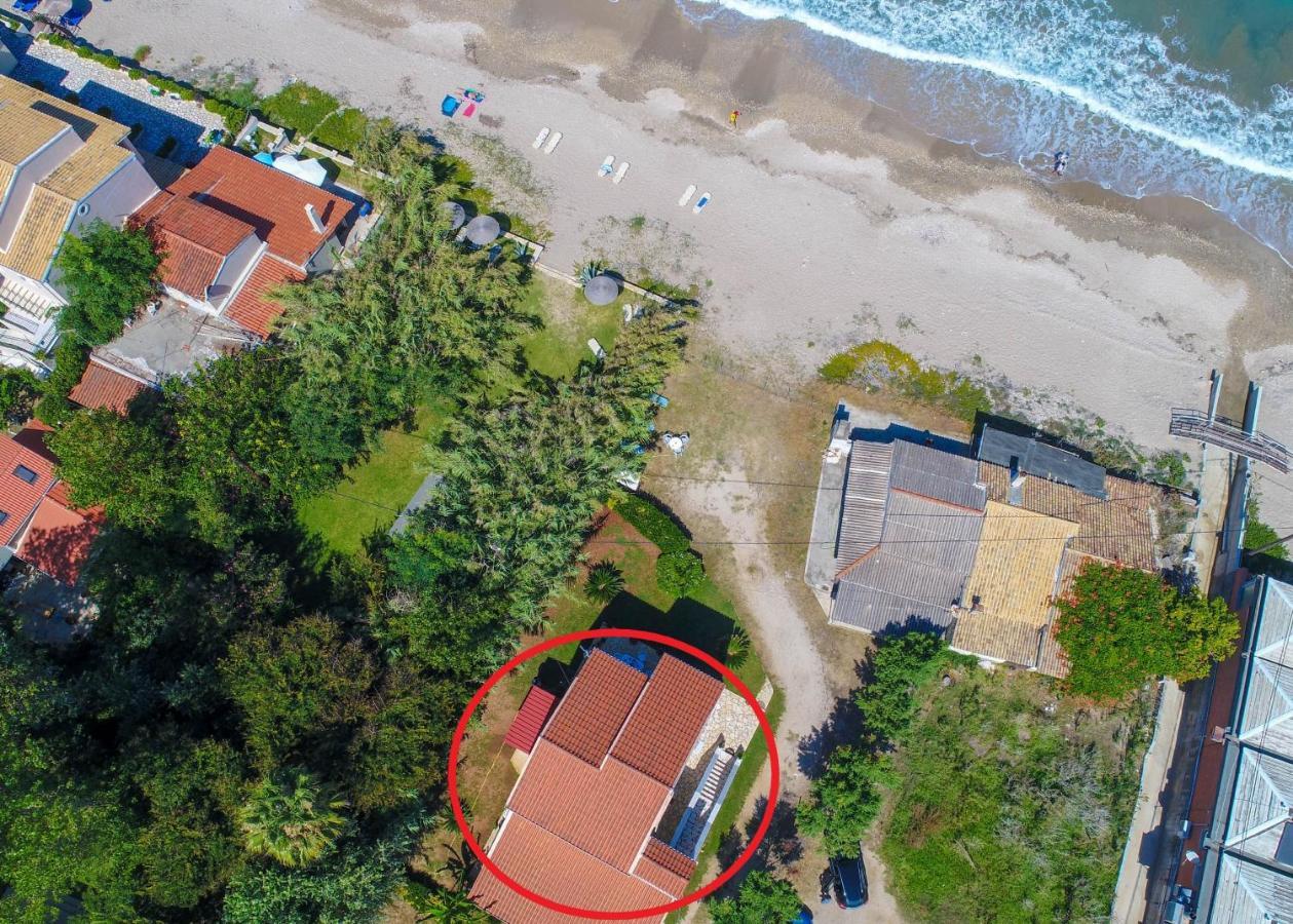 Beach Villa Vasso 아카라비 외부 사진