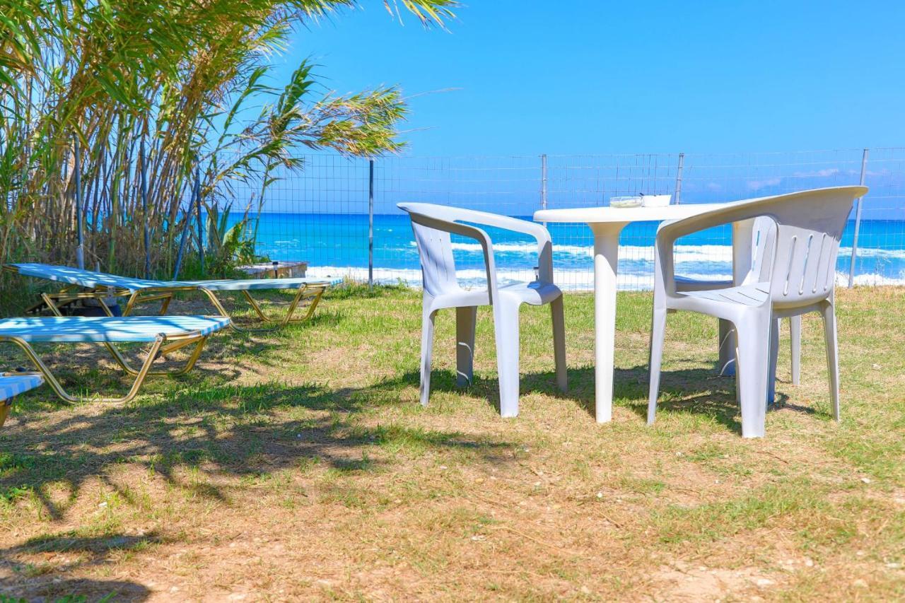 Beach Villa Vasso 아카라비 외부 사진
