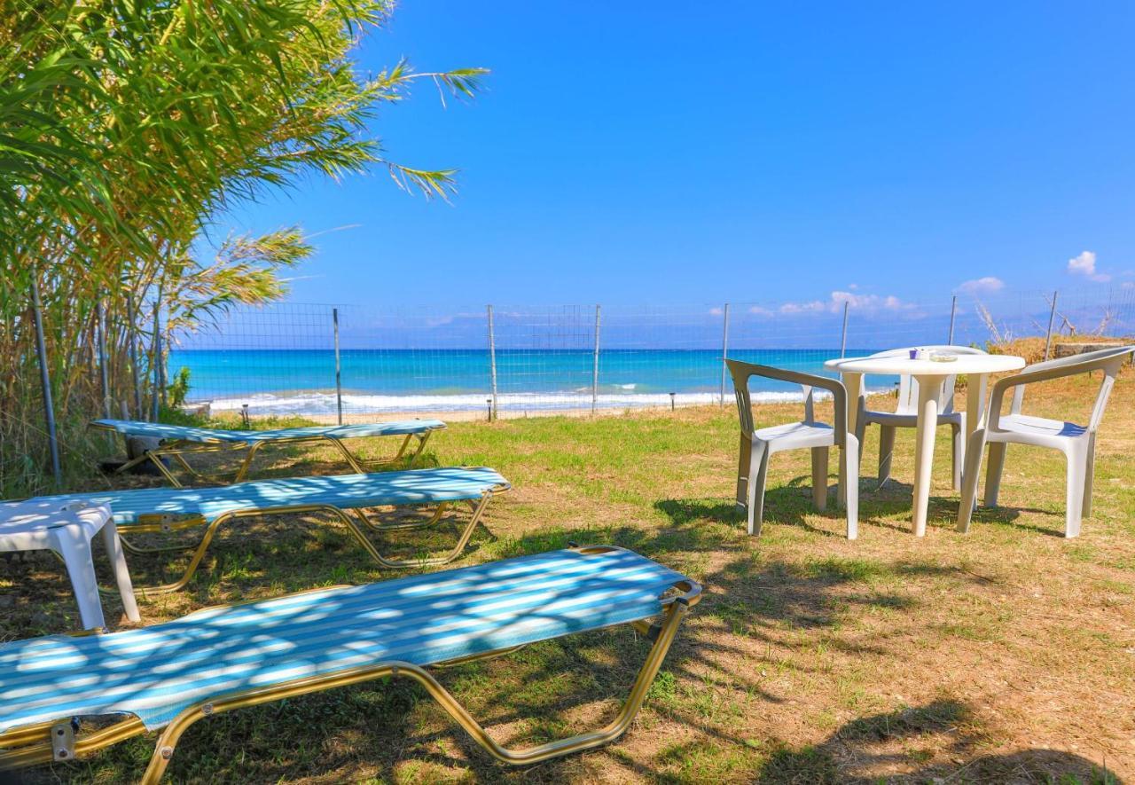 Beach Villa Vasso 아카라비 외부 사진