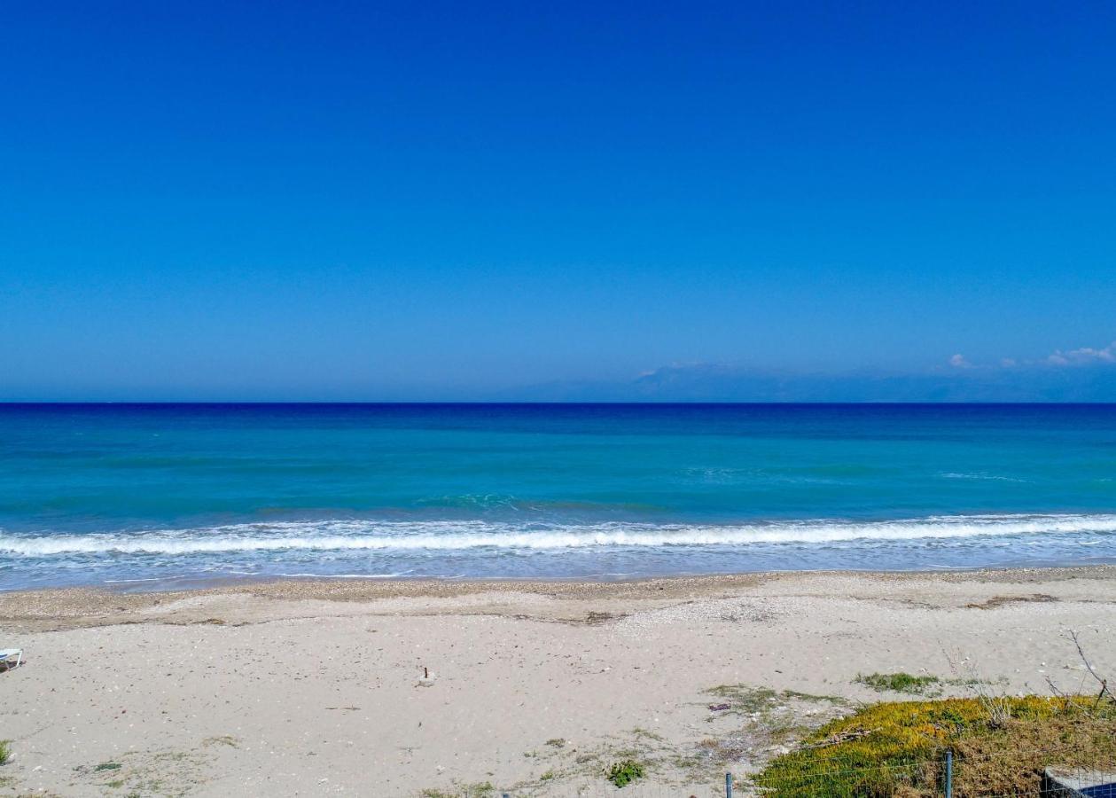 Beach Villa Vasso 아카라비 외부 사진